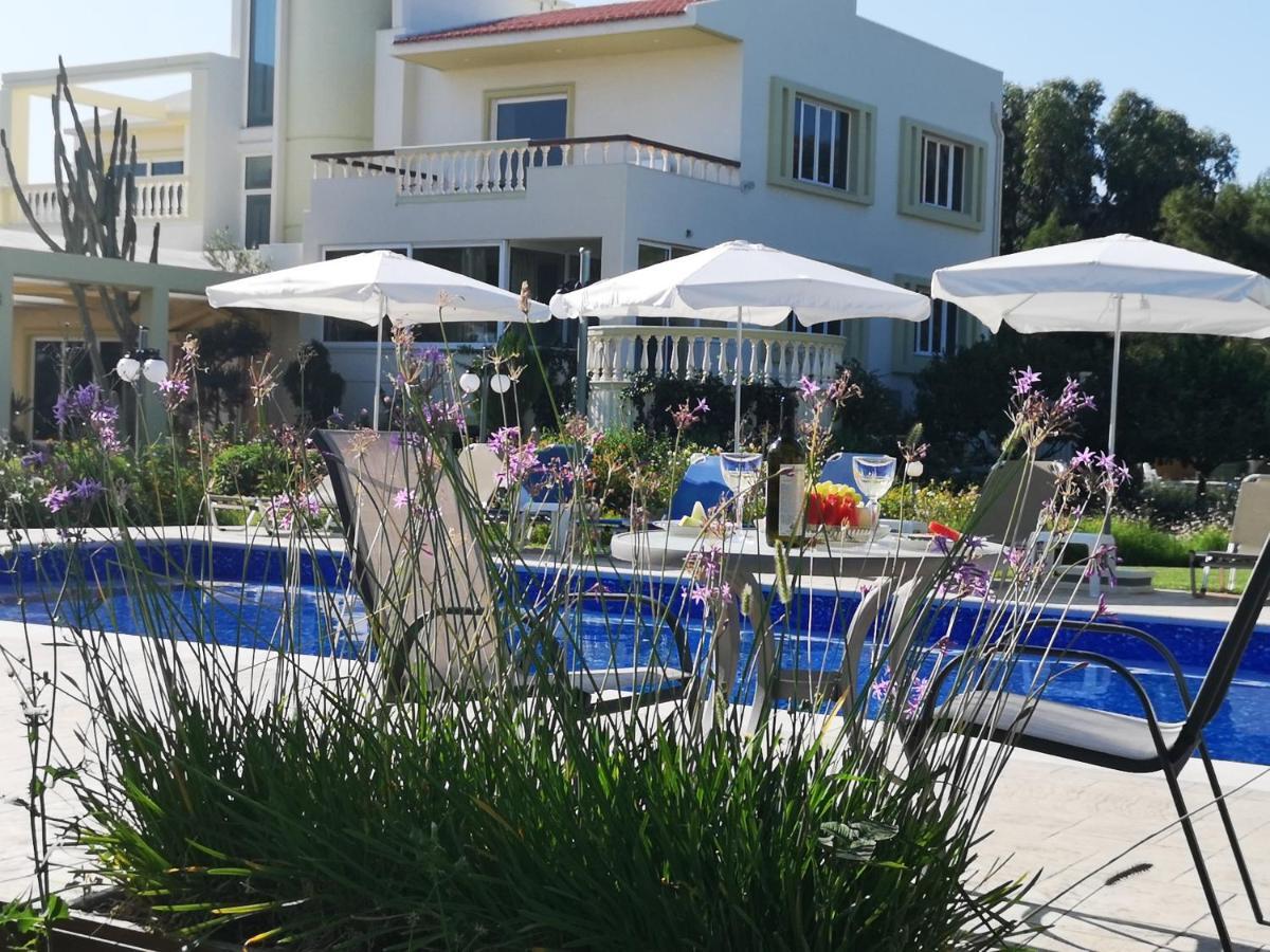 Louis Luxury Villa By Living In Blue Koszkinú Kültér fotó