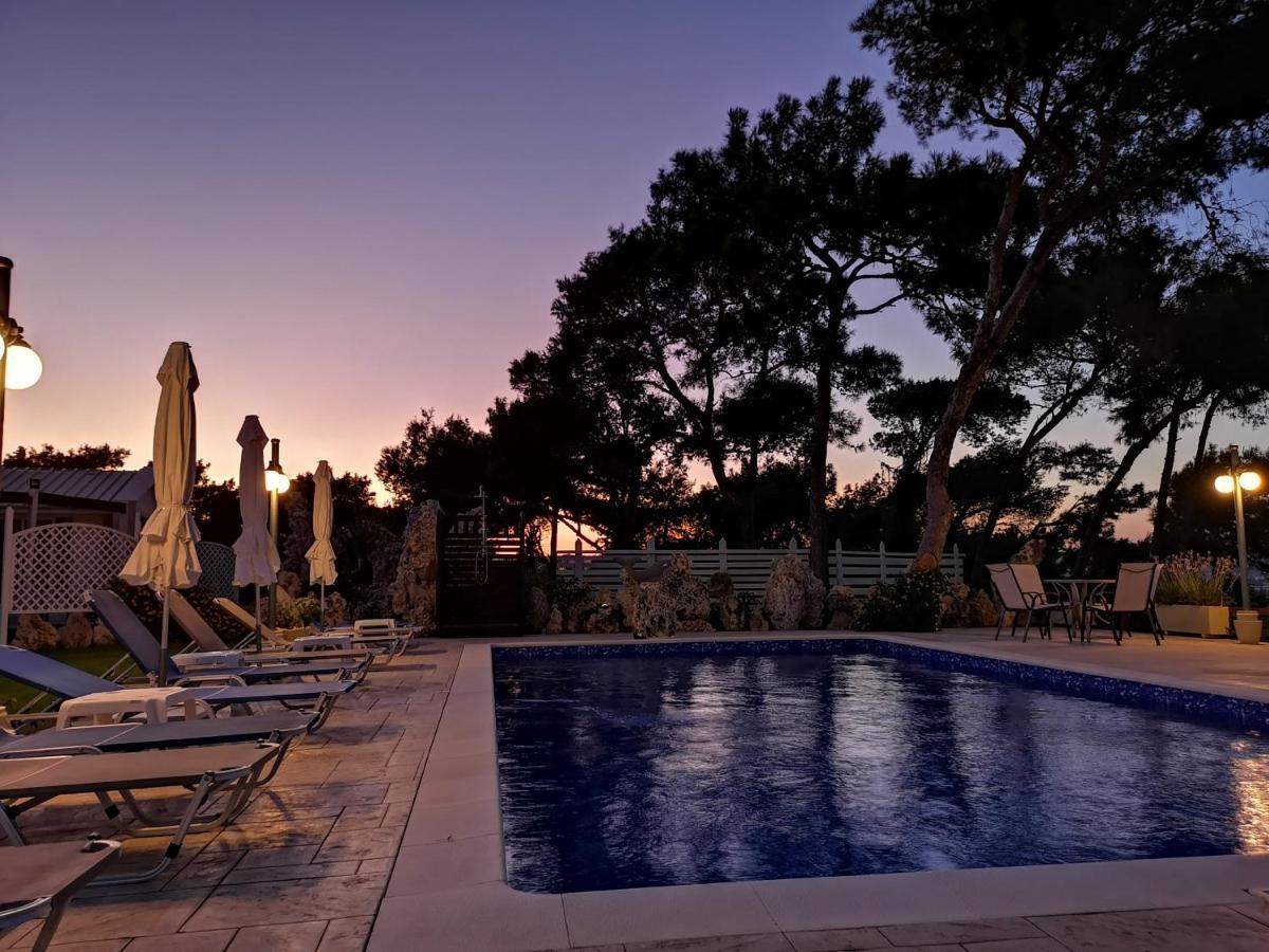 Louis Luxury Villa By Living In Blue Koszkinú Kültér fotó