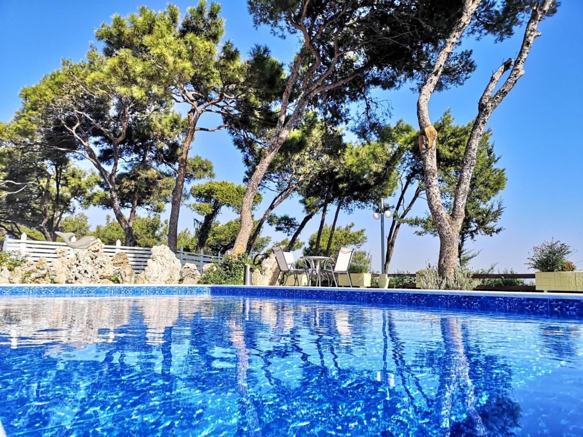 Louis Luxury Villa By Living In Blue Koszkinú Kültér fotó