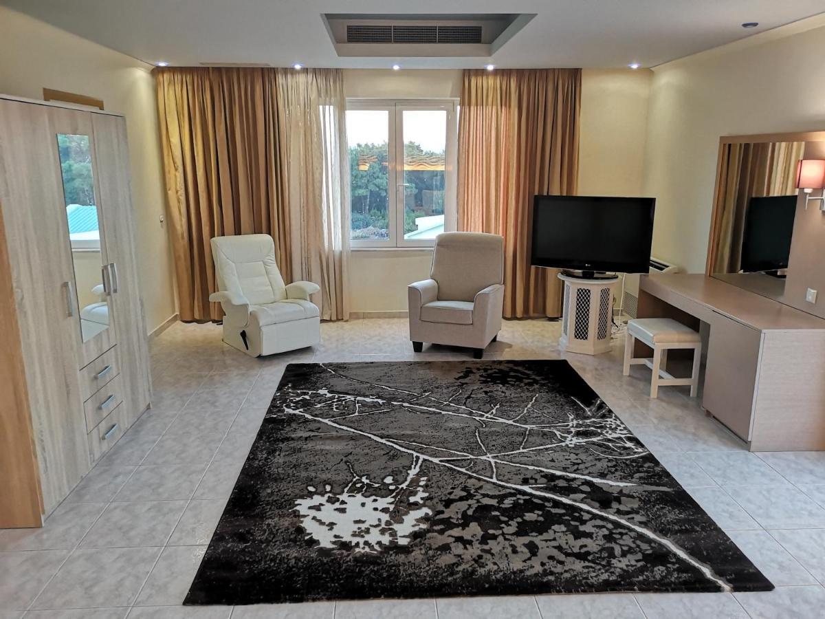 Louis Luxury Villa By Living In Blue Koszkinú Kültér fotó