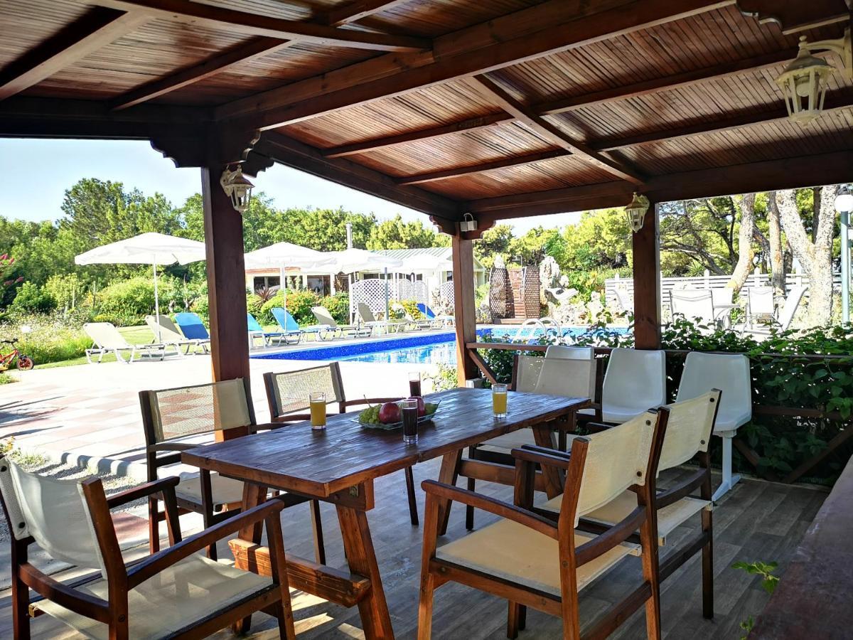 Louis Luxury Villa By Living In Blue Koszkinú Kültér fotó